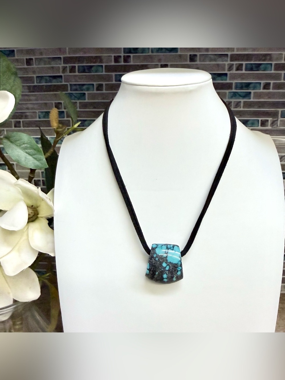 Hand crafted Turquoise pendant necklace